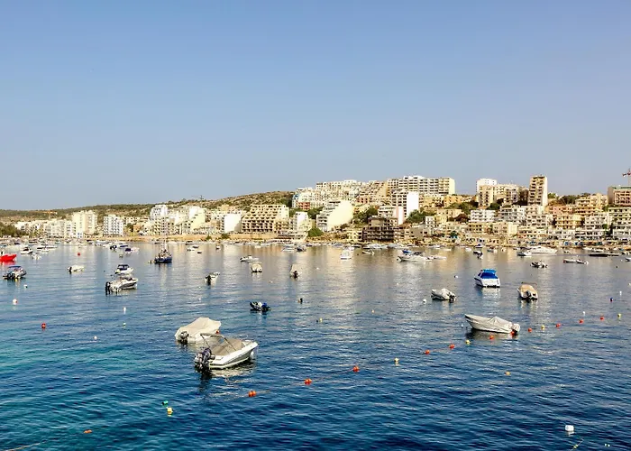 Stylish In Bay Square Appartement *