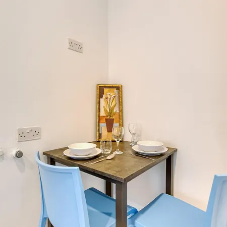 Apartment Stylish In Bay Square St. Paul's Bay