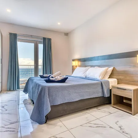Apartment Stylish In Bay Square 1 *