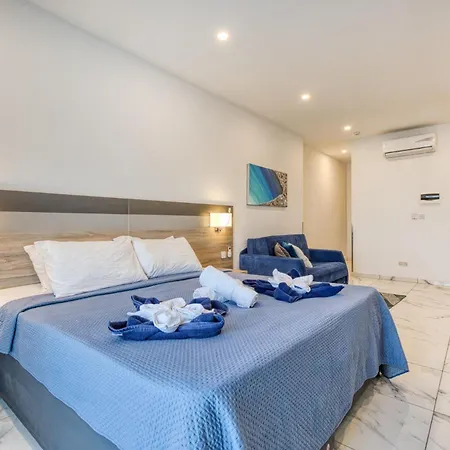 Apartment Stylish In Bay Square 1 *