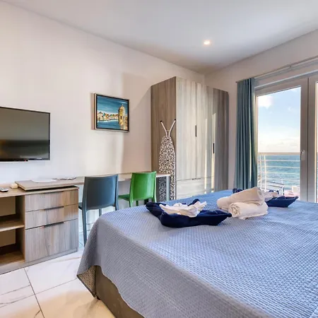 Apartment Stylish In Bay Square