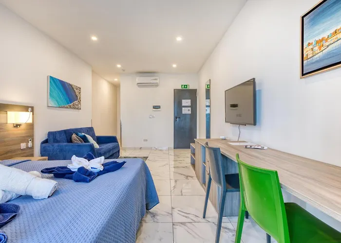 Stylish In Bay Square St. Paul's Bay