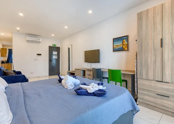 Stylish In Bay Square St. Paul's Bay