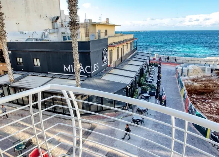 Stylish In Bay Square * St. Paul's Bay