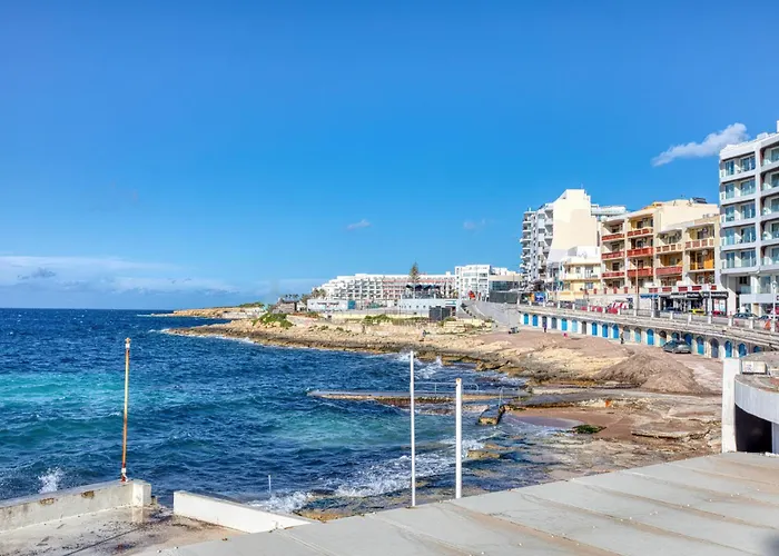 Stylish In Bay Square St. Paul's Bay