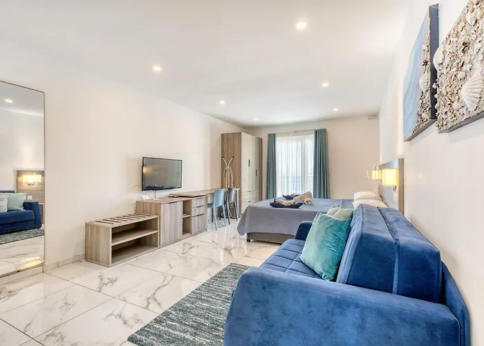 Stylish In Bay Square