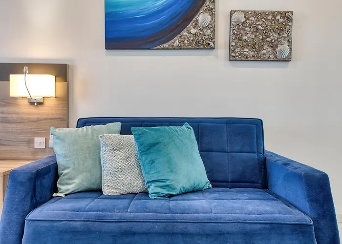 Apartament Stylish In Bay Square *