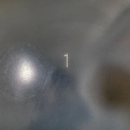 Апартаменты Stylish In Bay Square