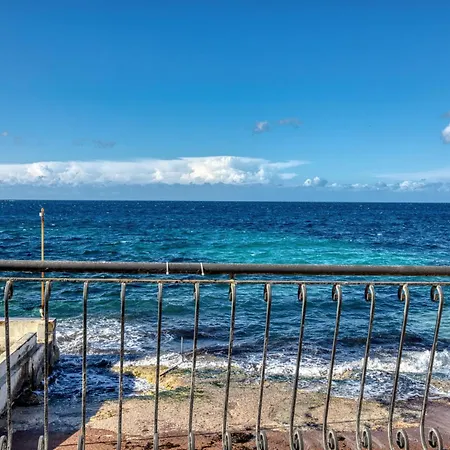 Stylish In Bay Square * Сент-Полс-Бей