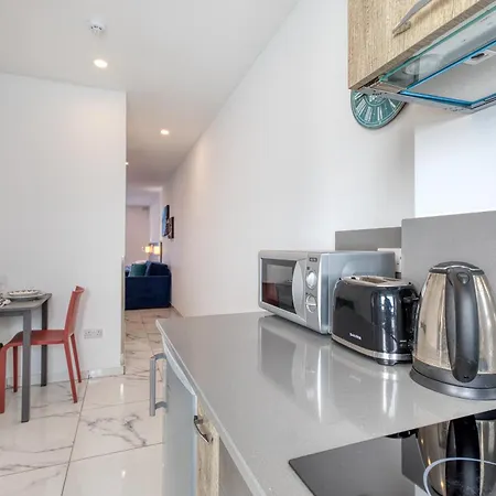 Stylish In Bay Square * Сент-Полс-Бей