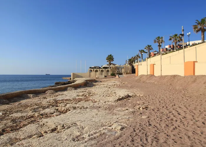 Daire Stylish In Bay Square St. Paul's Bay